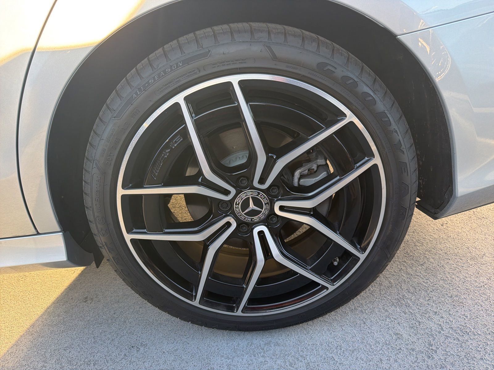 Used 2022 Mercedes-Benz E 350 Sedan image 5