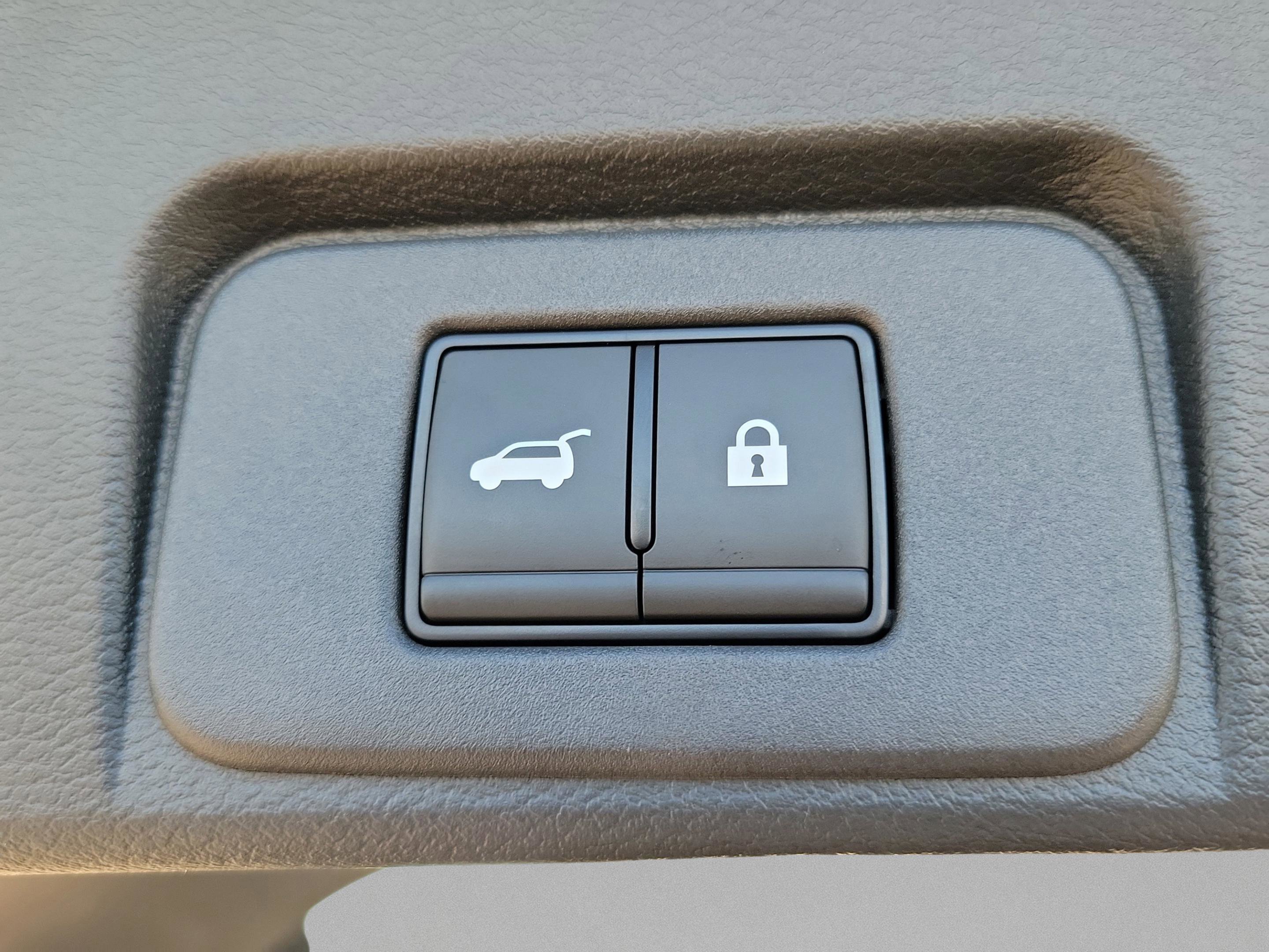 Certified 2024 Nissan Rogue SV image 8