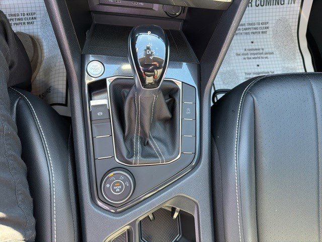Used 2022 Volkswagen Tiguan SE image 24