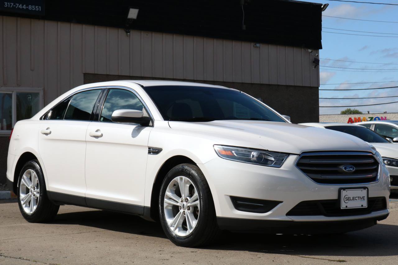 Used 2019 Ford Taurus SEL w/ Equipment Group 201A FWD image 5