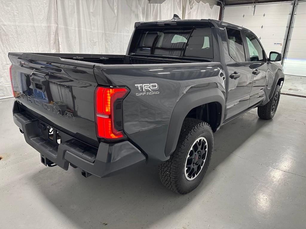 Used 2026 Toyota Tacoma TRD Off-Road AWD/4WD image 7