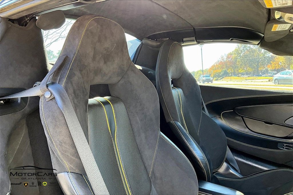 Used 2018 McLaren 570S Spider image 23