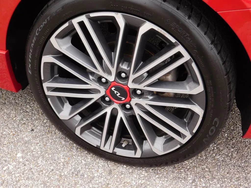 Used 2023 Kia Forte GT image 8