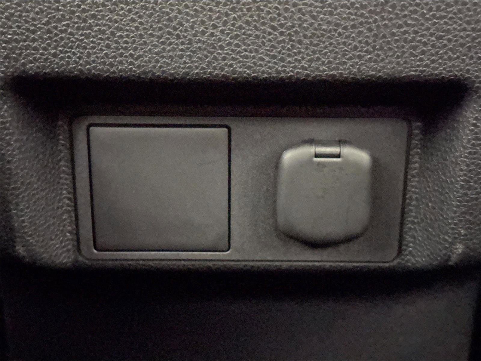 Certified 2025 Toyota Tacoma TRD Sport image 33