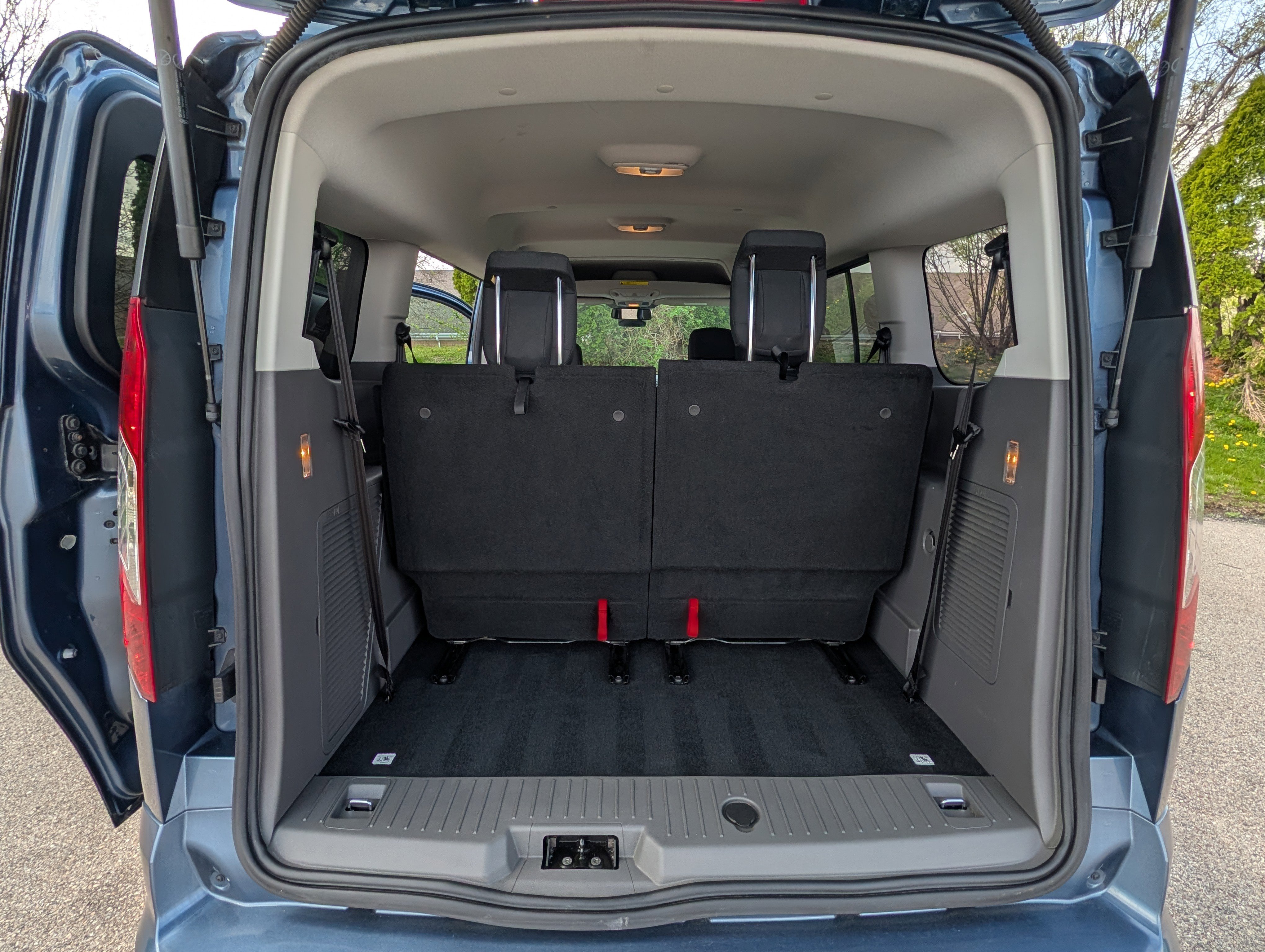 Used 2019 Ford Transit Connect XLT image 30