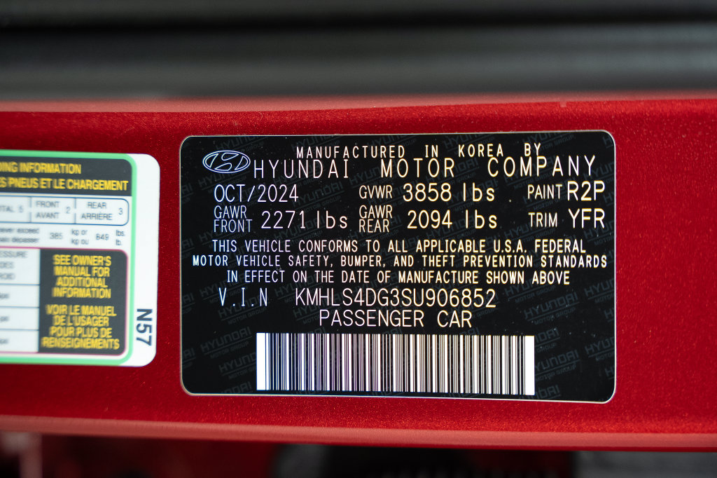 Certified 2025 Hyundai Elantra SEL FWD image 39