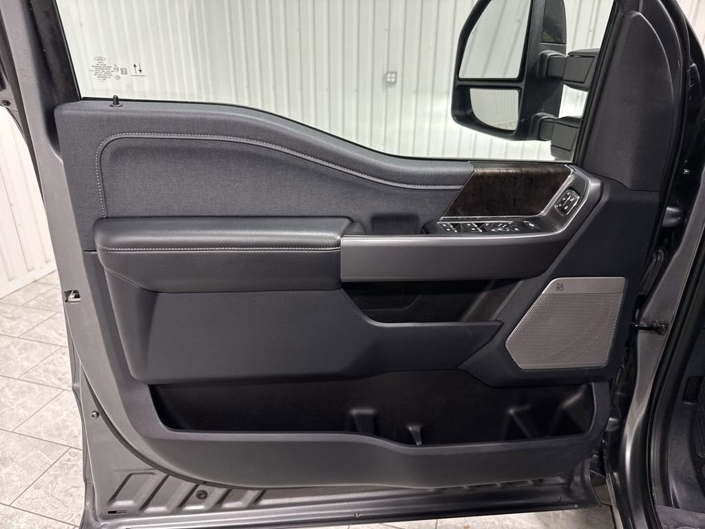 Used 2024 Ford F250 Lariat image 23