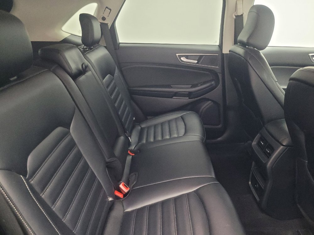 Used 2023 Ford Edge SEL image 19