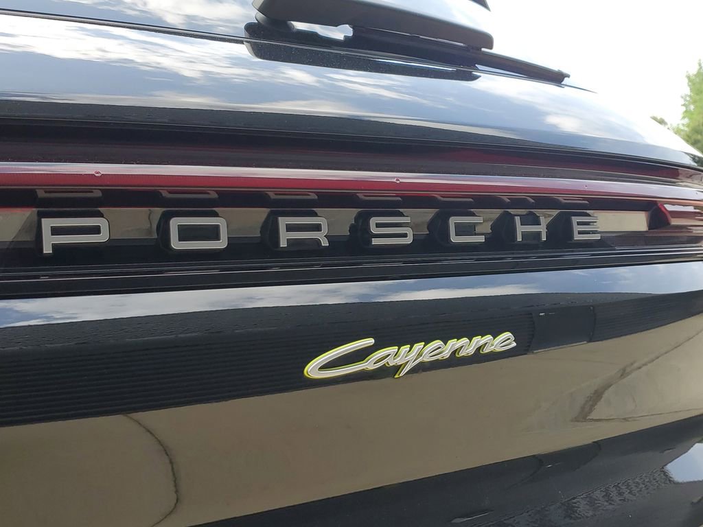 Certified 2025 Porsche Cayenne E-Hybrid image 13