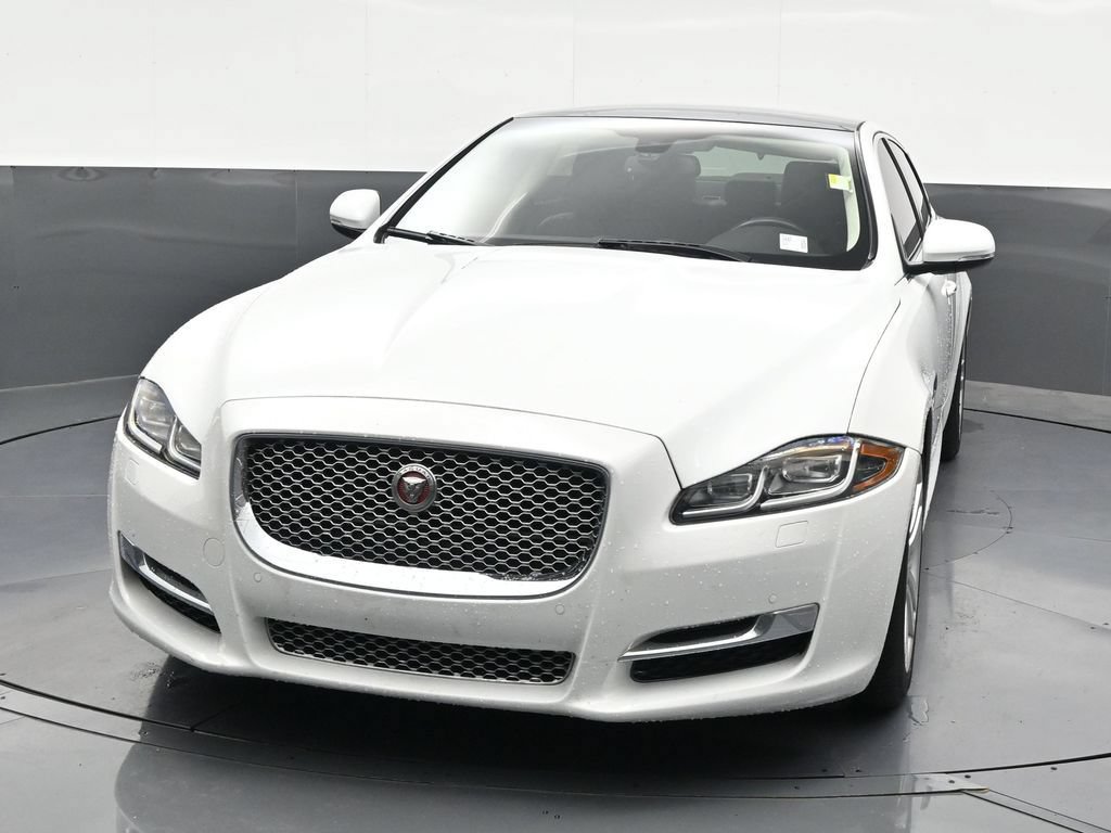 Used 2016 Jaguar XJ L Portfolio RWD image 8