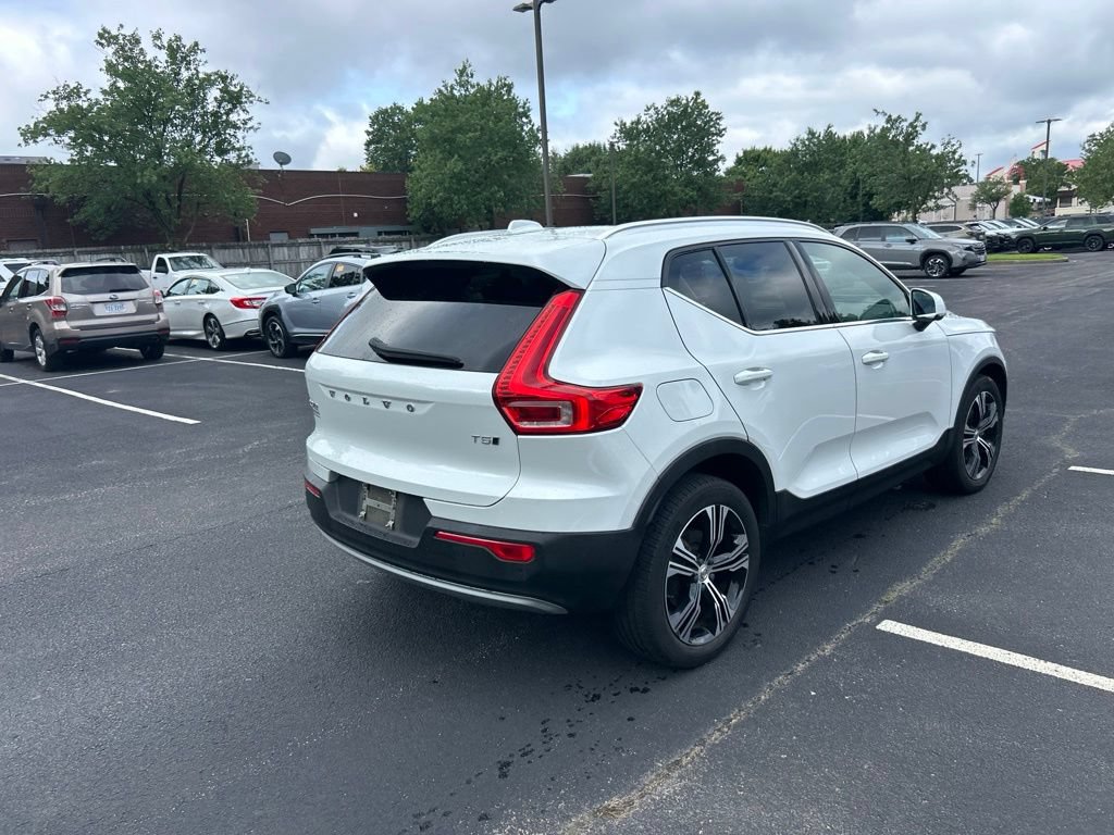 Used 2022 Volvo XC40 T5 Inscription w/ Advanced Package AWD/4WD image 4