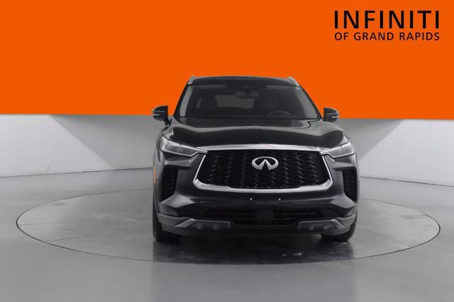 Used 2025 INFINITI QX60 Luxe AWD/4WD image 2