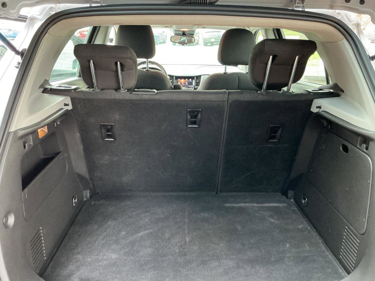 Used 2018 Chevrolet Trax LS image 18