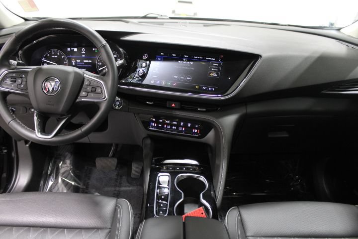 Used 2023 Buick Envision Avenir AWD/4WD image 30