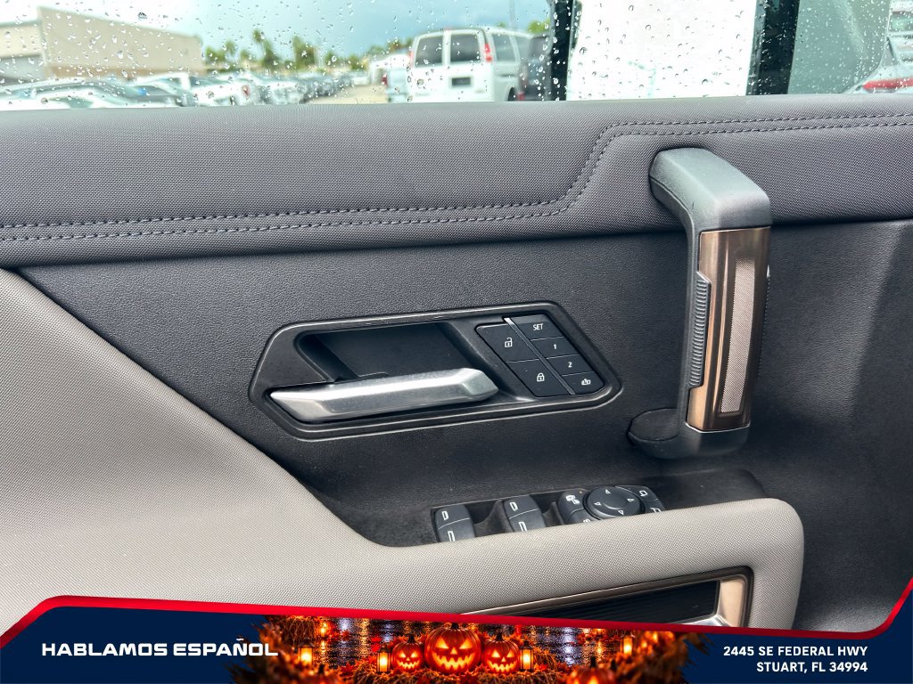 Certified 2025 GMC Hummer EV 3X AWD/4WD image 22