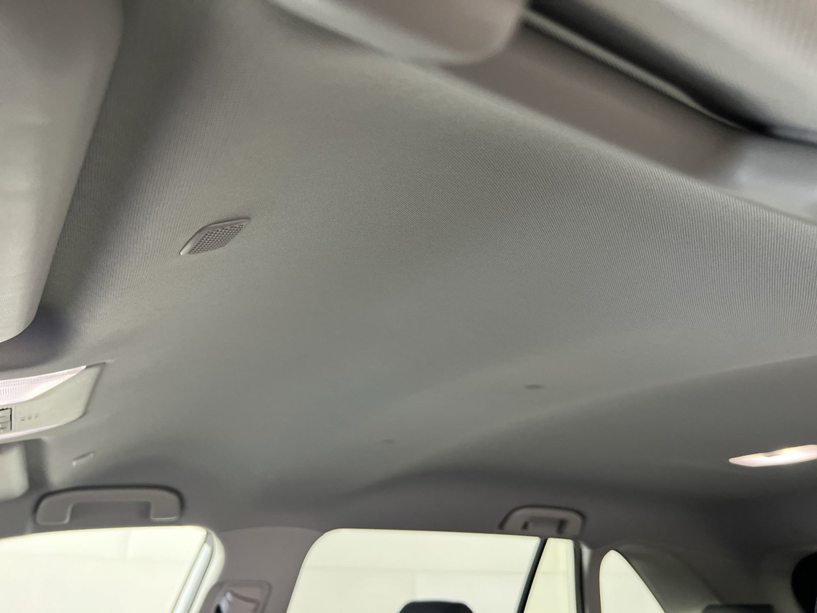 Used 2025 Toyota RAV4 XLE FWD image 25