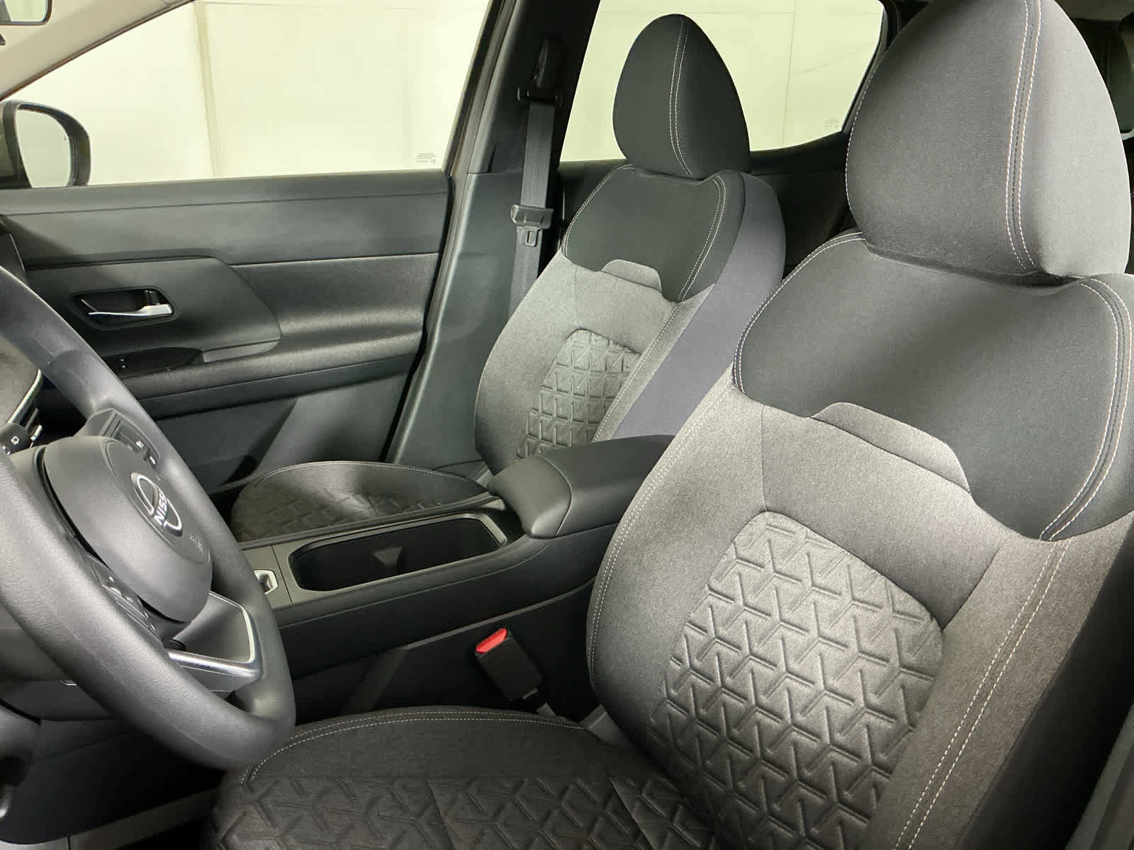 New 2025 Nissan Kicks SV image 10