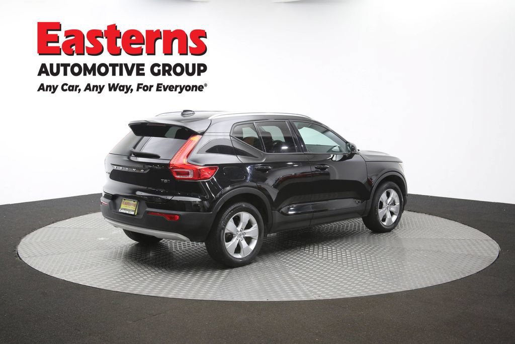 Used 2022 Volvo XC40 T5 Momentum AWD/4WD image 41