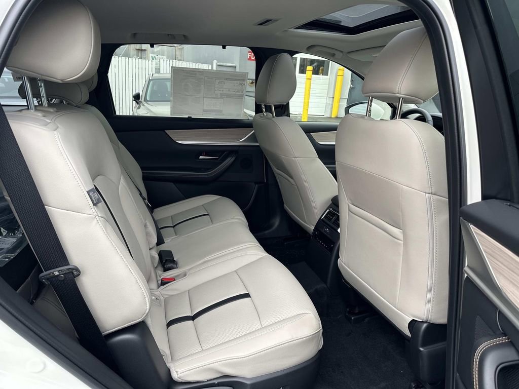 New 2026 MAZDA CX-90 3.3 Turbo w/ Preferred Package image 29