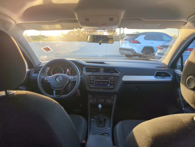 Used 2020 Volkswagen Tiguan S image 20