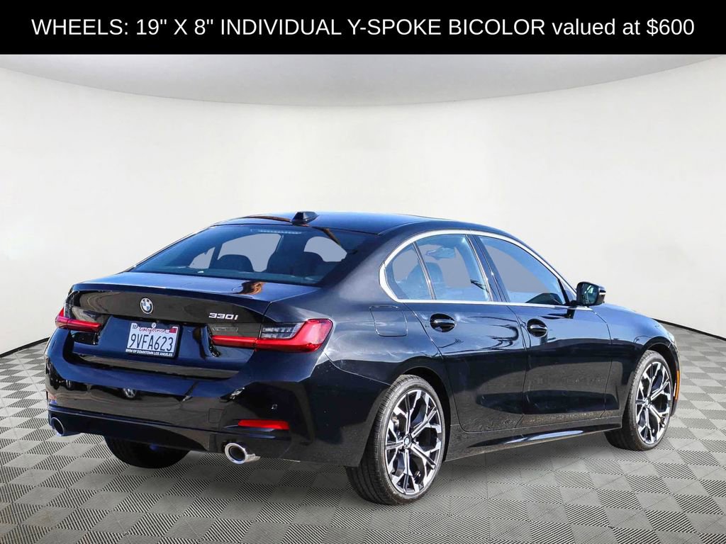 Used 2025 BMW 330i Sedan w/ Premium Package image 4