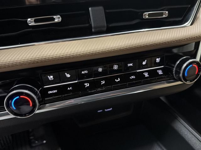 New 2026 Chevrolet Equinox ACTIV w/ Convenience Package III image 32