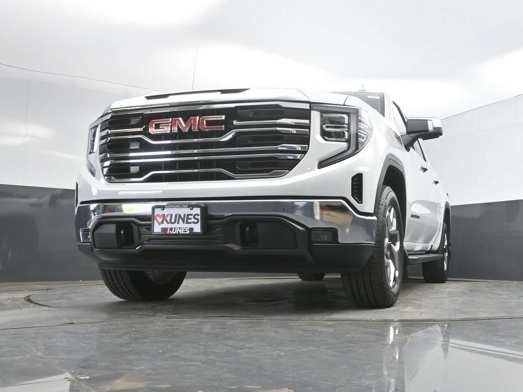 Used 2025 GMC Sierra 1500 SLT w/ SLT Premium Package AWD/4WD image 34