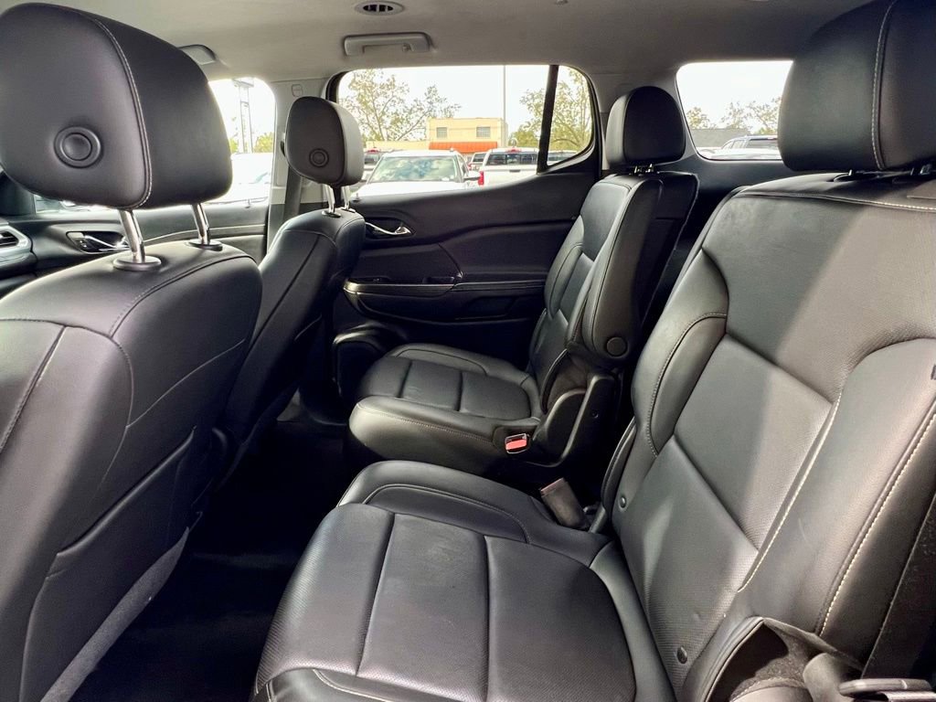 Used 2023 GMC Acadia SLT image 18
