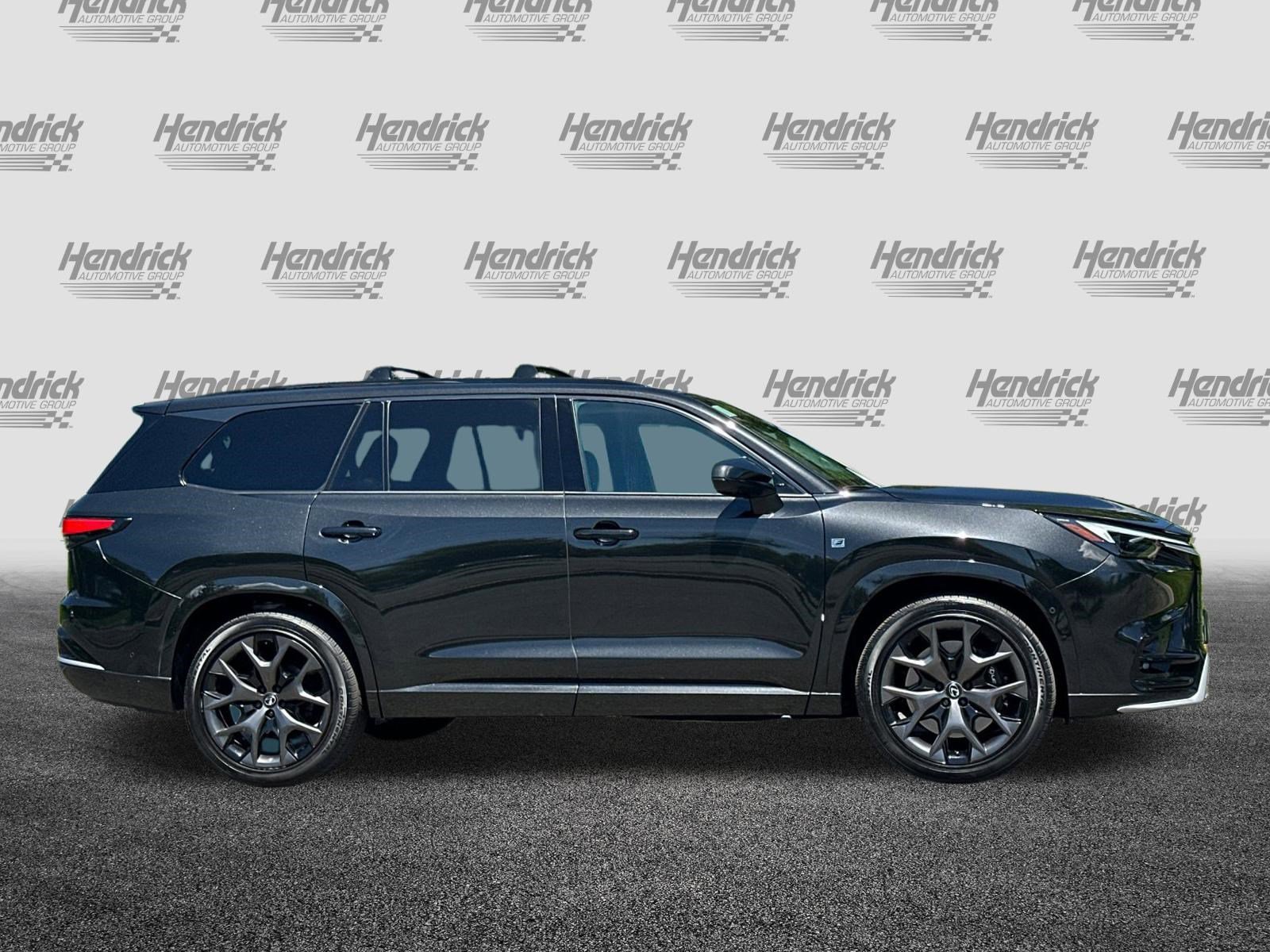 Certified 2025 Lexus TX 500h AWD w/ Technology Package image 3