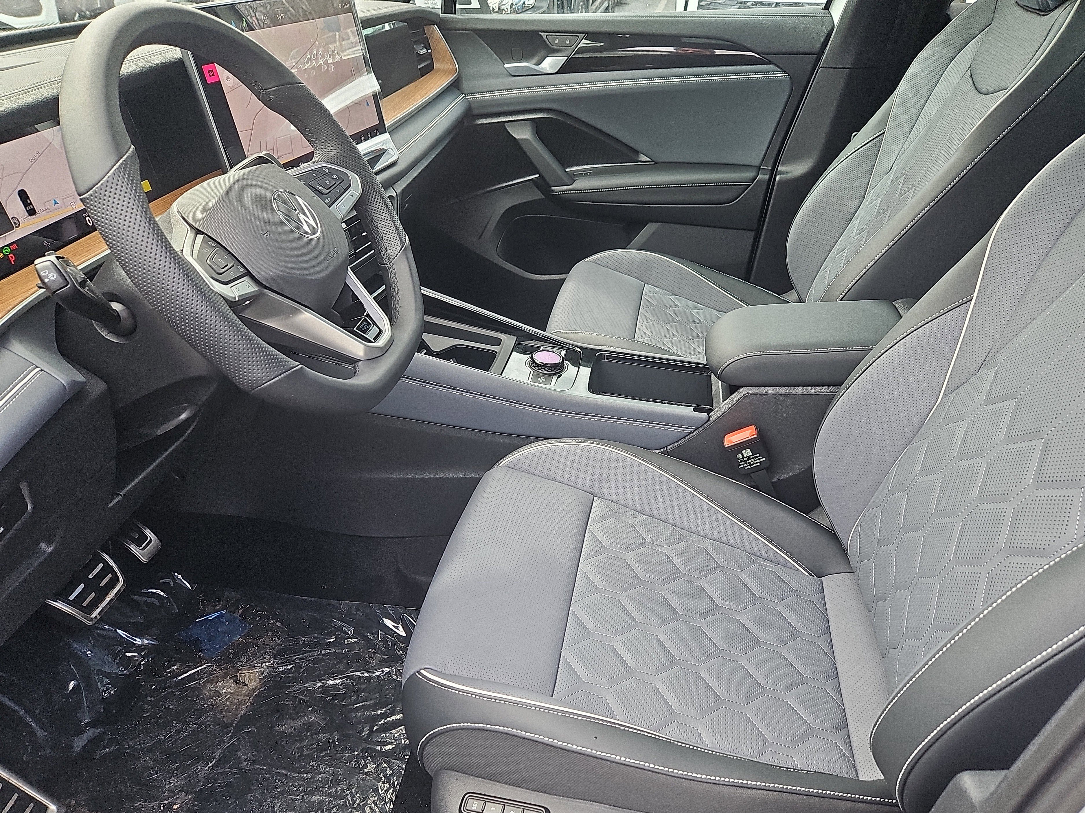 New 2026 Volkswagen Tiguan SEL R-Line image 20