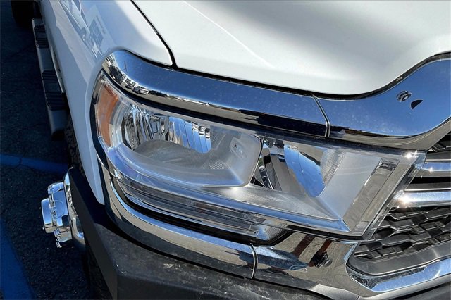 Used 2024 RAM 3500 Tradesman w/ Chrome Appearance Group image 27