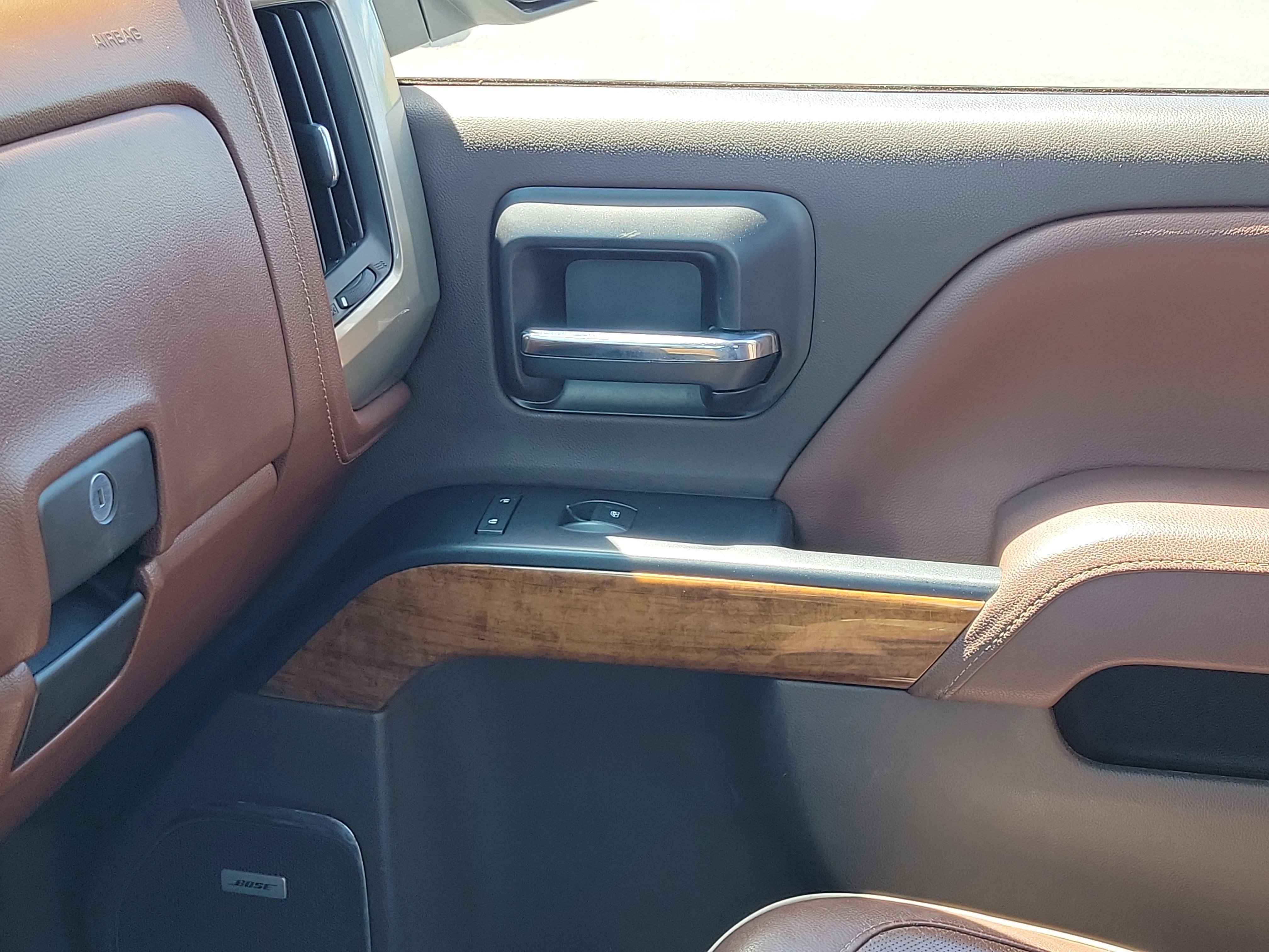 Used 2014 Chevrolet Silverado 1500 High Country w/ High Country Premium Package AWD/4WD image 28