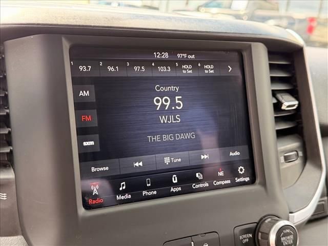 Used 2021 RAM 2500 Big Horn w/ Level 1 Equipment Group AWD/4WD image 22