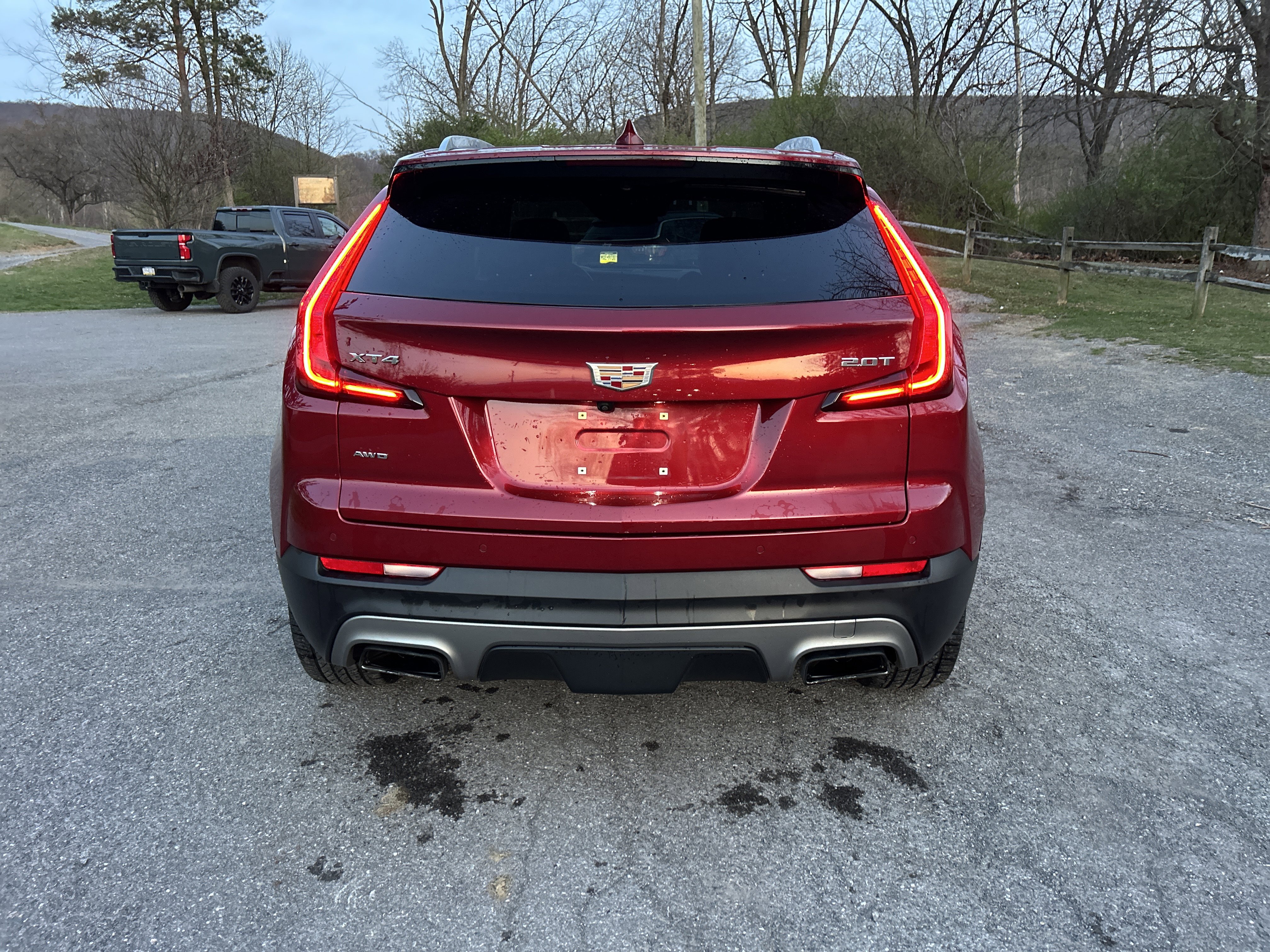 Used 2019 Cadillac XT4 Premium Luxury image 4