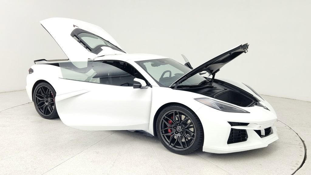 Used 2024 Chevrolet Corvette Z06 image 10