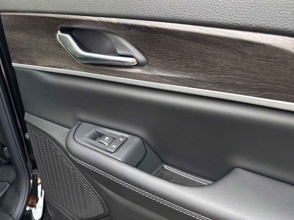 New 2025 Jeep Grand Cherokee Limited image 28