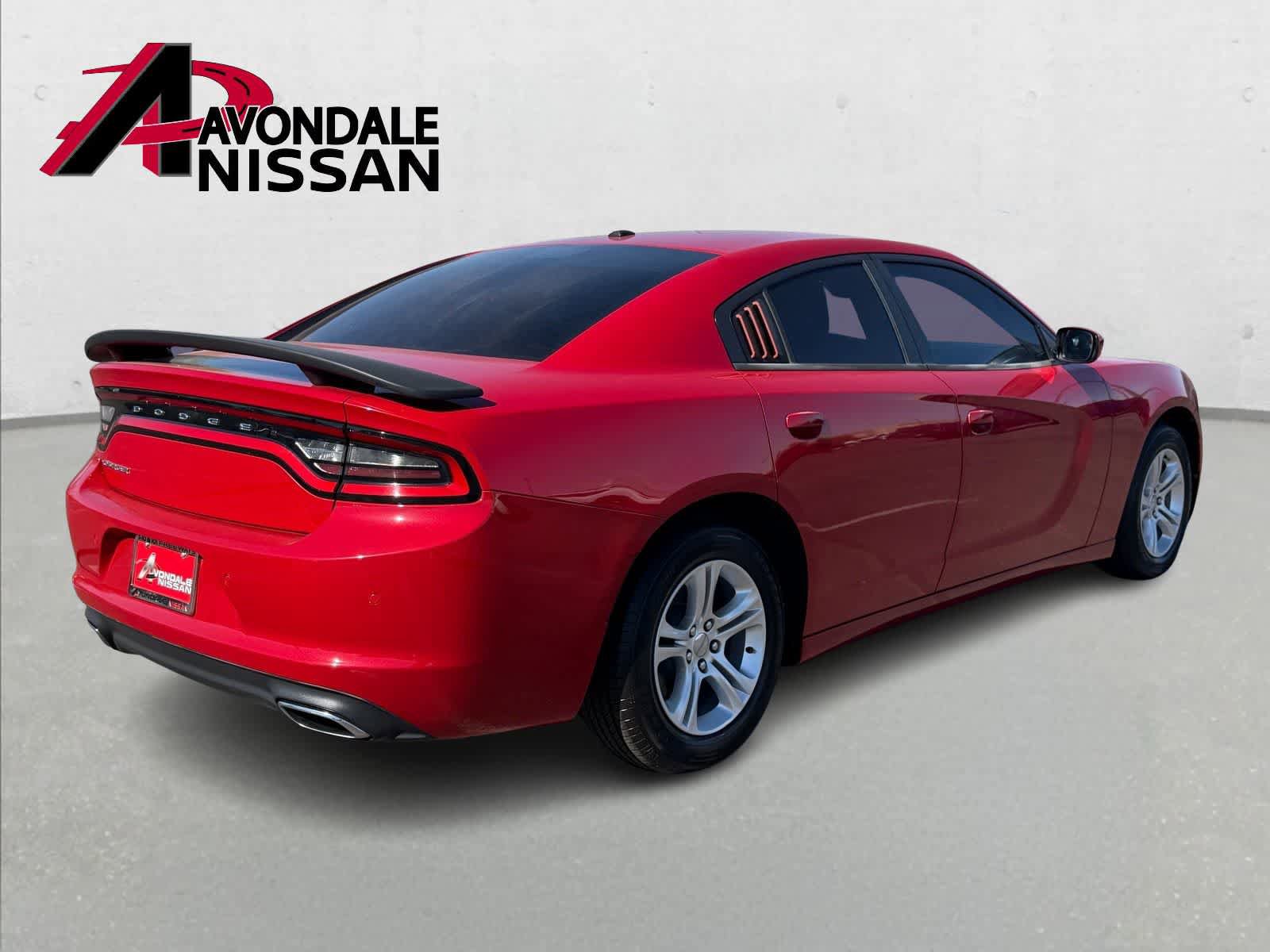 Used 2017 Dodge Charger SE w/ Popular Equipment Group RWD image 5