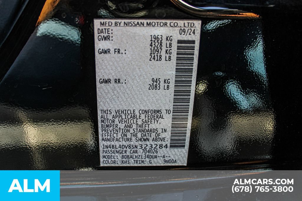 Used 2025 Nissan Altima 2.5 SV FWD image 40