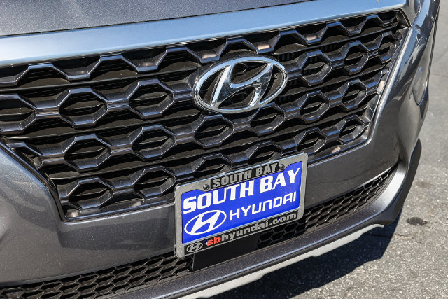 Used 2019 Hyundai Santa Fe Limited w/ Cargo Package FWD image 11