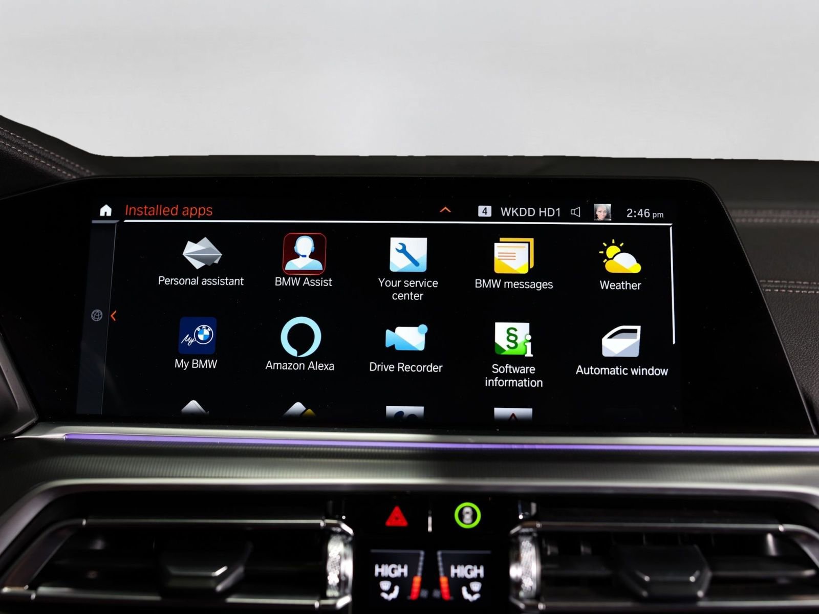 Used 2022 BMW X6 xDrive40i w/ Executive Package image 35