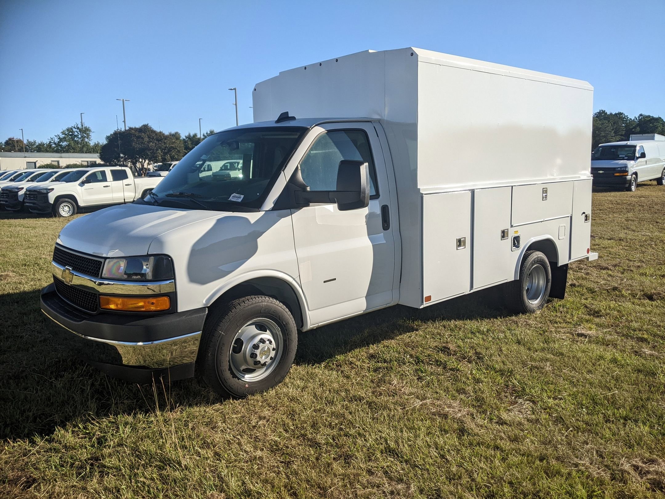 New 2025 Chevrolet Express 3500 w/ Power Convenience Package image 3