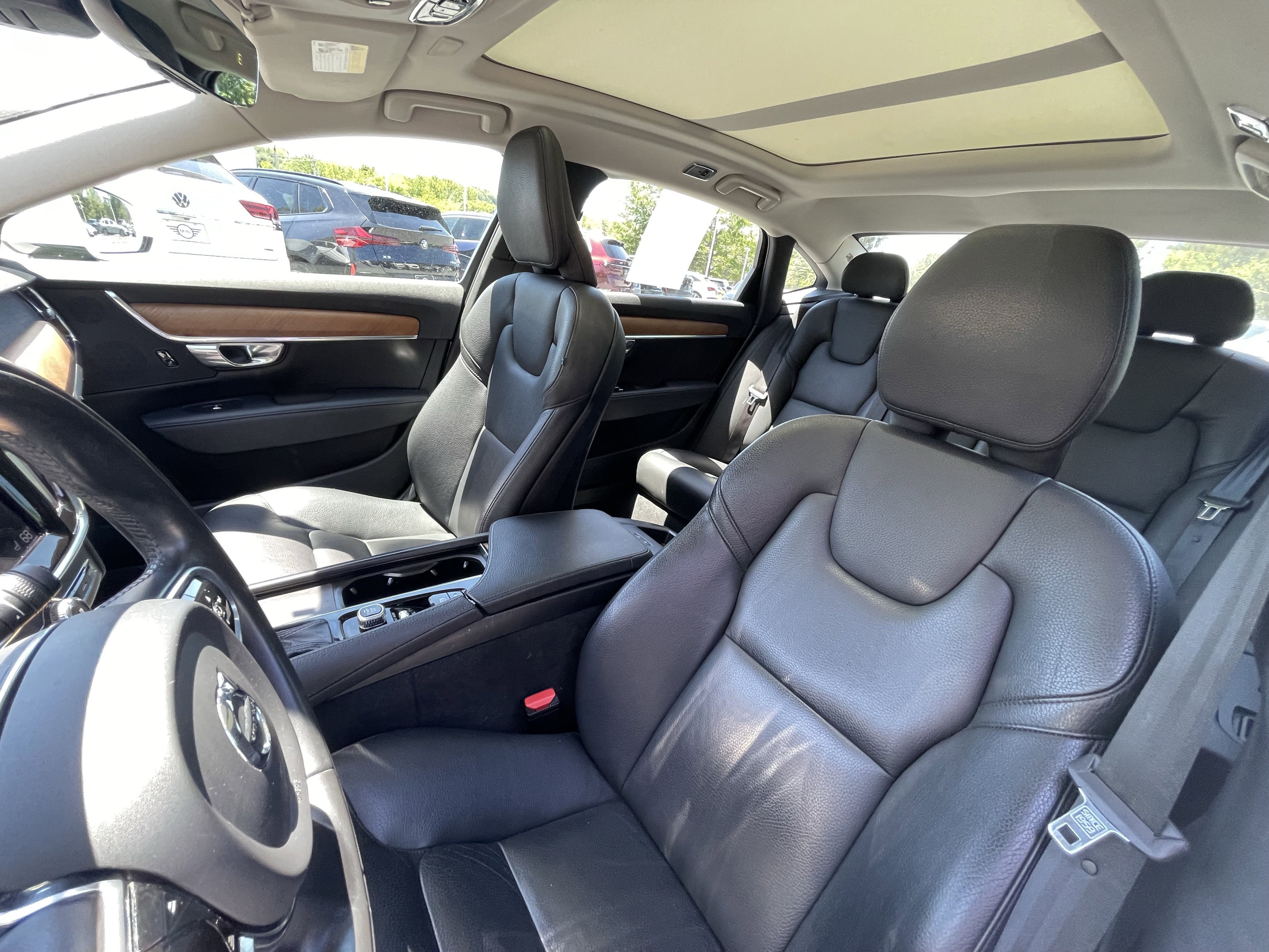 Used 2021 Volvo S90 T6 Momentum AWD/4WD image 8