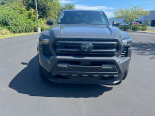 Used 2025 Toyota Tacoma SR5 AWD/4WD image 7