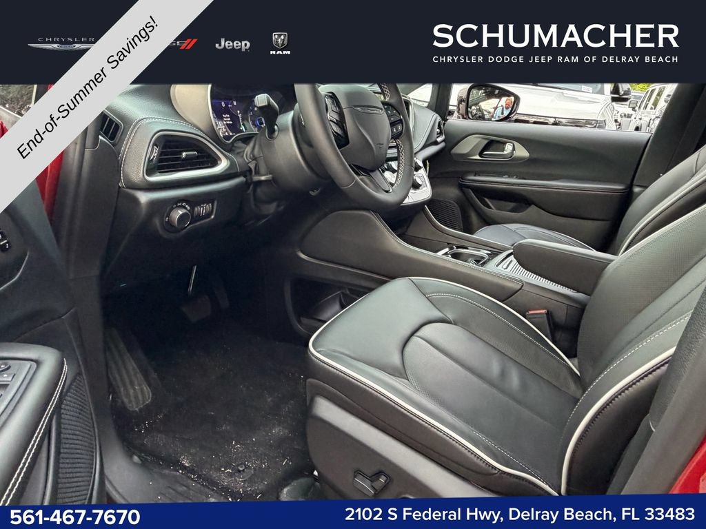 New 2027 Chrysler Pacifica Limited FWD image 11