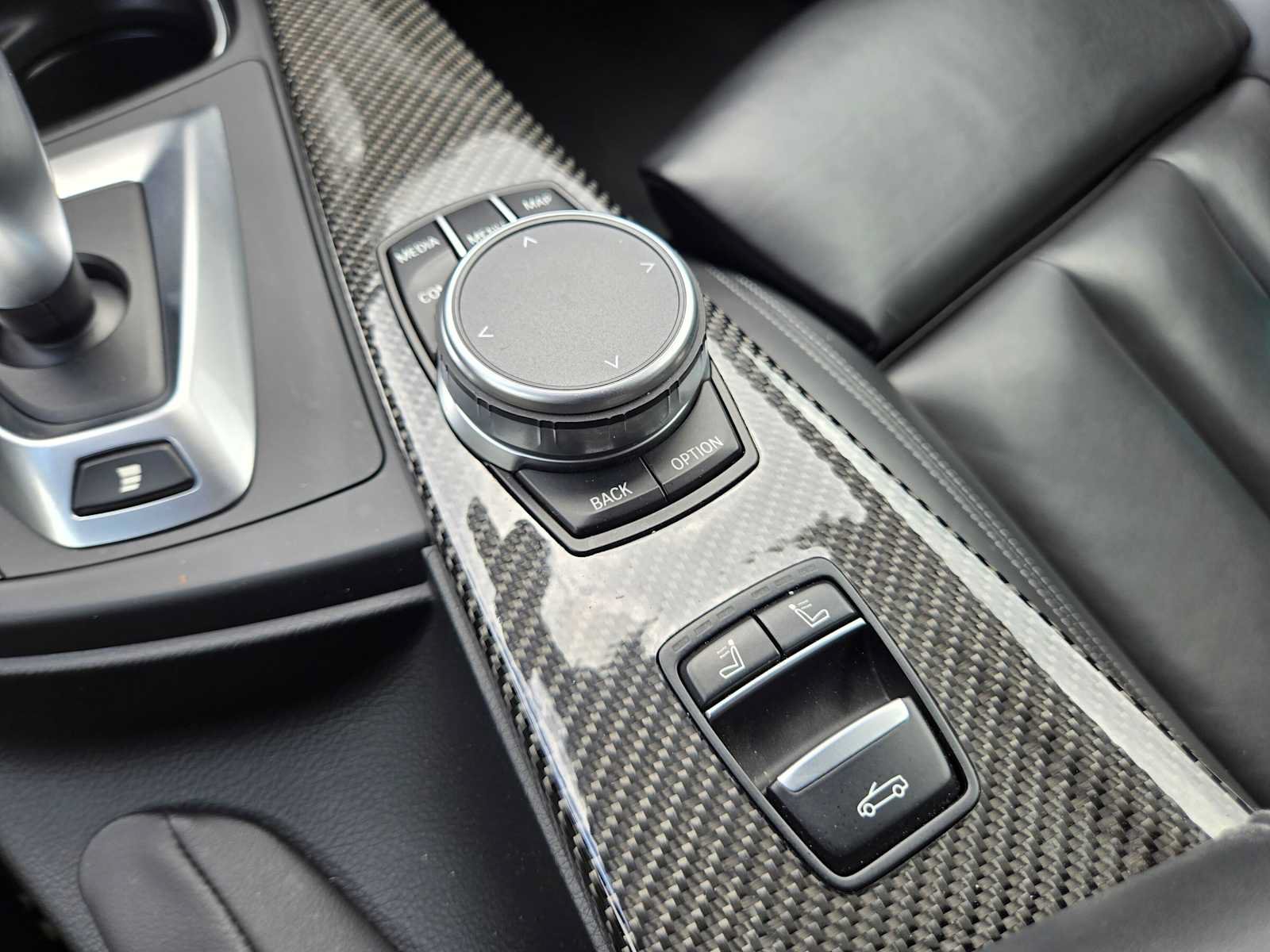 Used 2020 BMW M4 Convertible RWD image 30