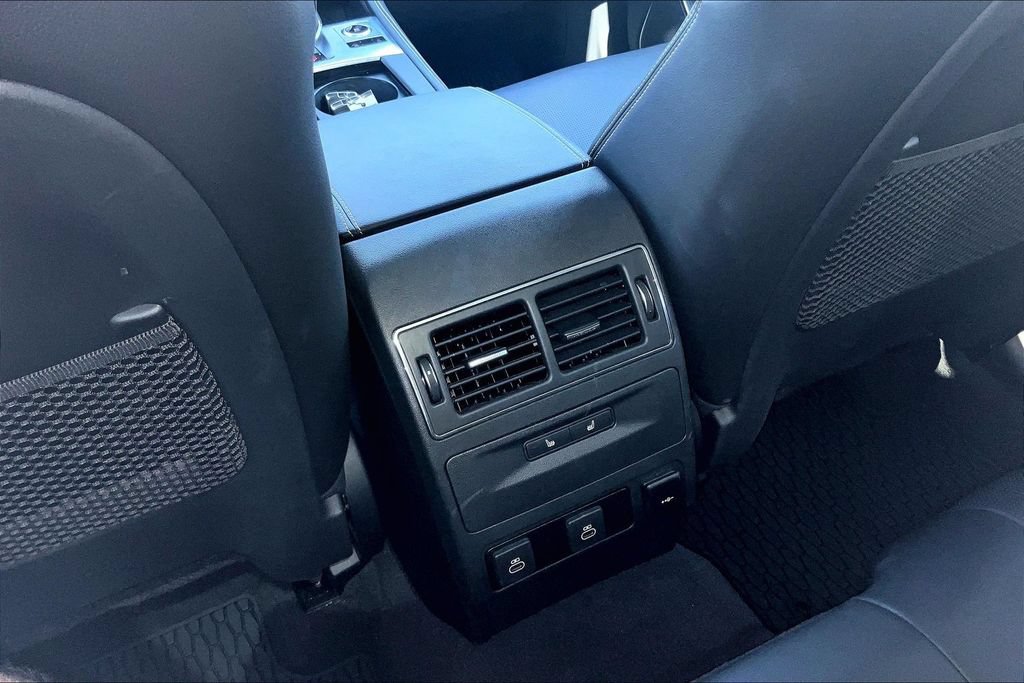 Used 2025 Jaguar F-PACE R-Dynamic S AWD/4WD image 24