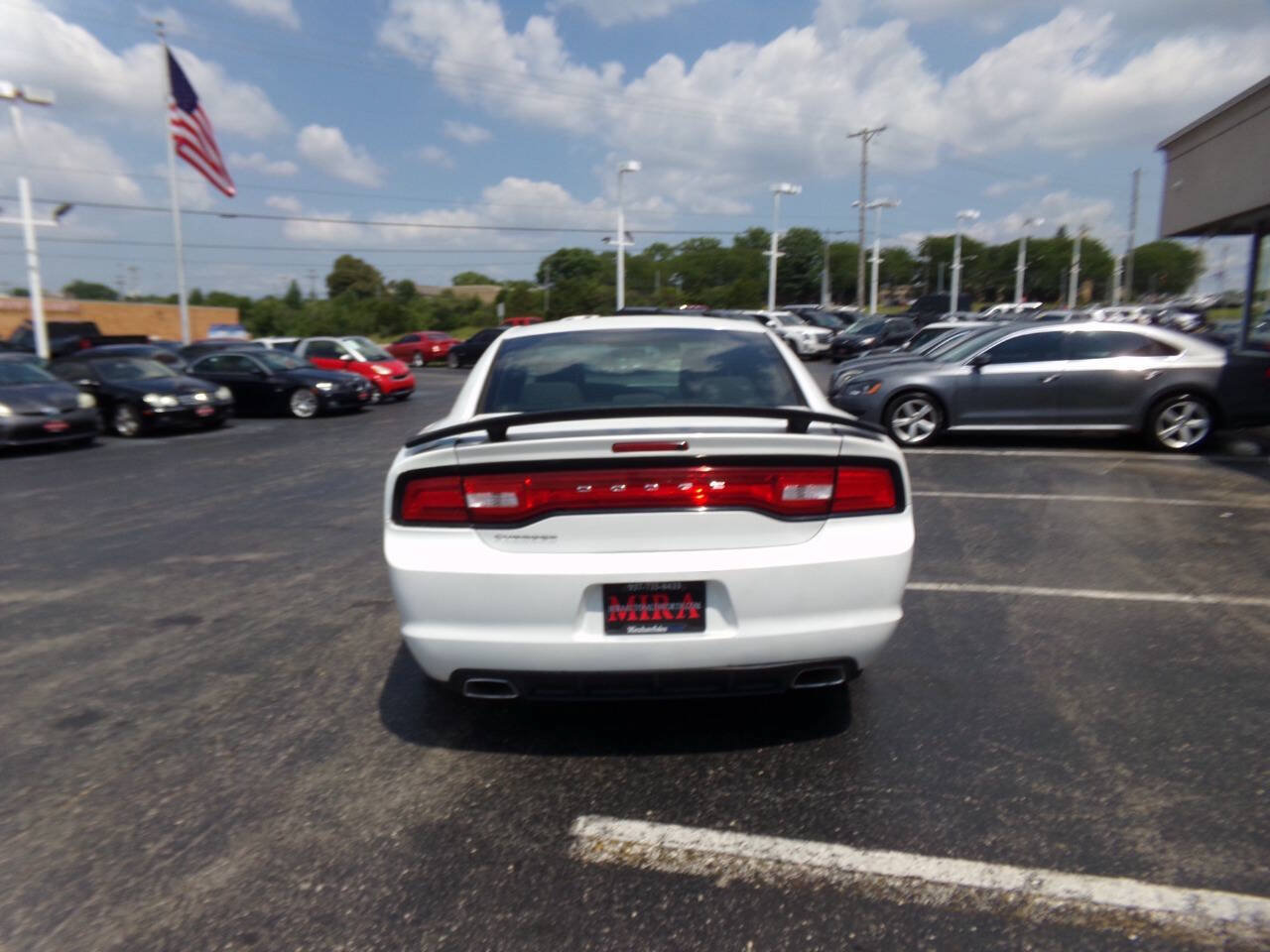 Used 2014 Dodge Charger SE RWD image 7