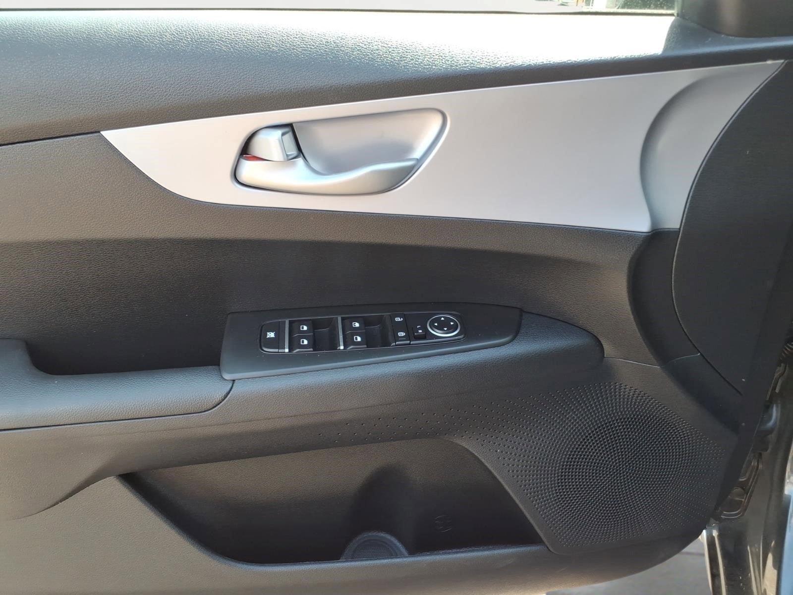 Used 2024 Kia Forte LXS FWD image 15