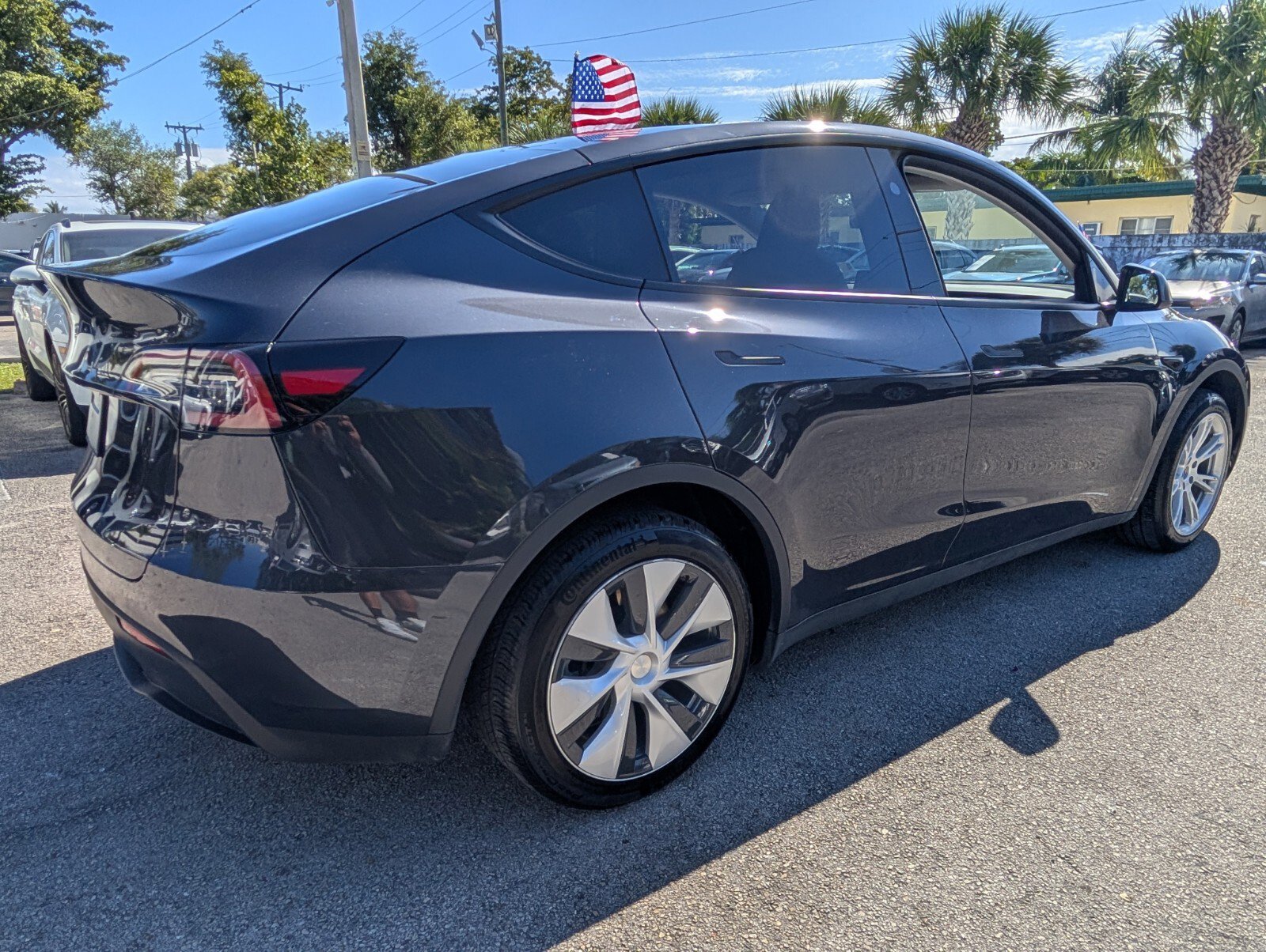 Used 2024 Tesla Model Y Long Range image 16