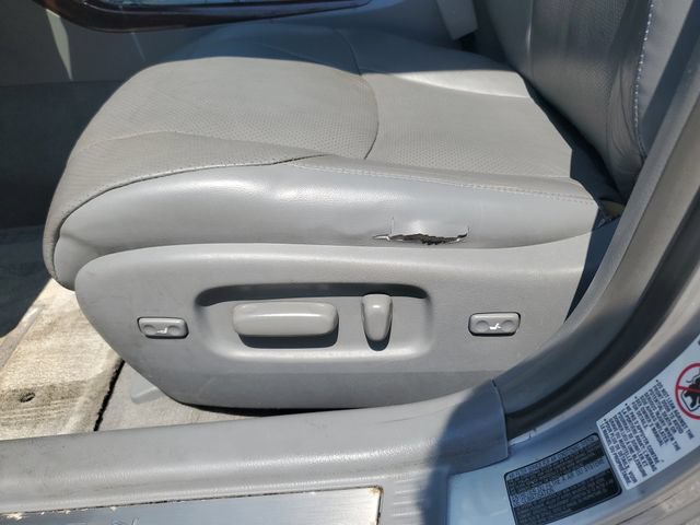 Used 2008 Toyota Avalon Limited FWD image 24